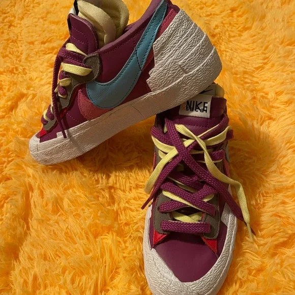 BRAND NEW, never been worn. KAWS X SAKIA X NIKE - Picture 2 of 8